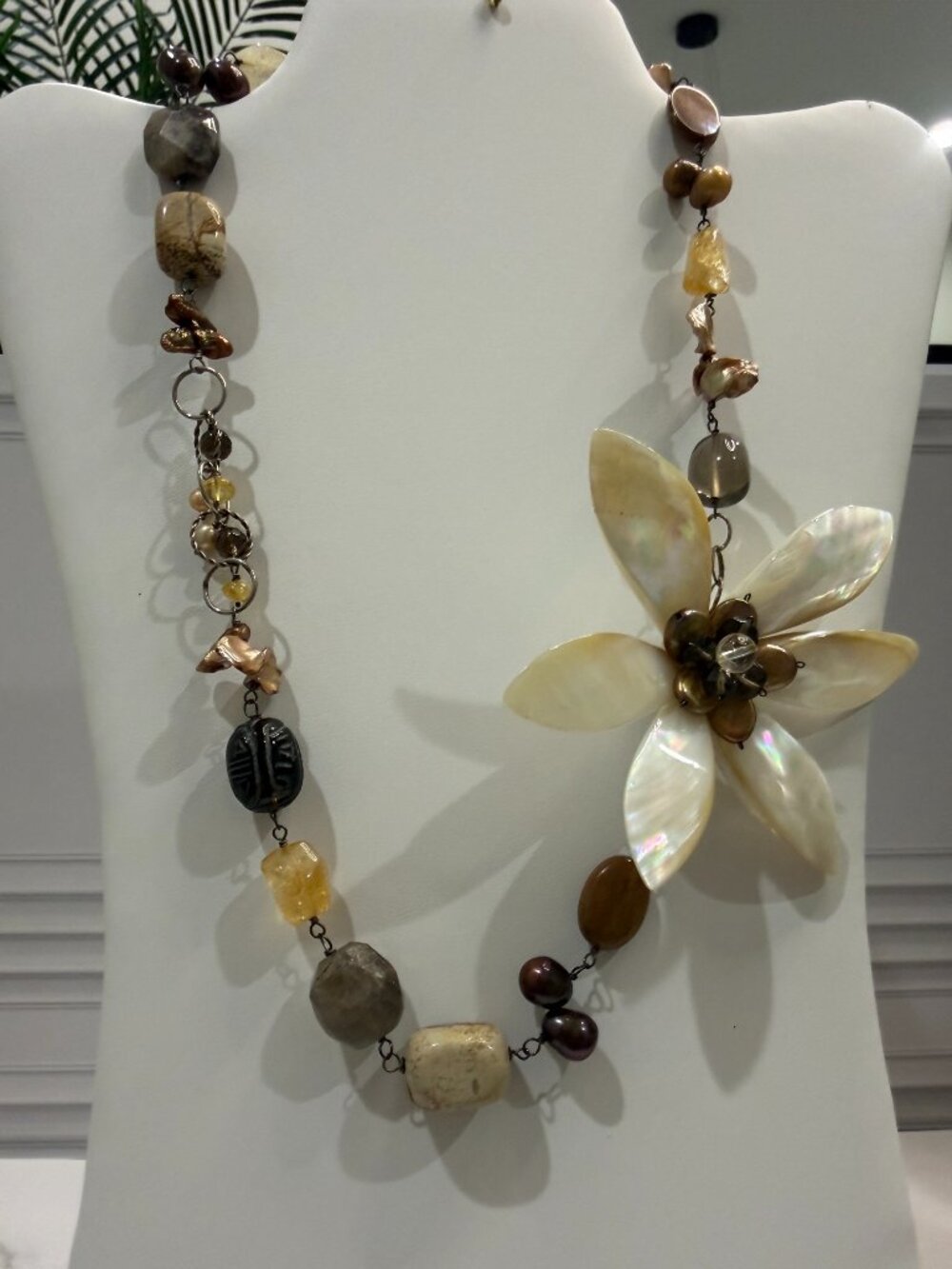 Chunky Mother of Pearl Shell Flower Side Focal Beaded Statement Necklace